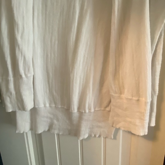 Pure DKNY off white sweater. Size S/P. 100% cotton. Machine washable. - Picture 7 of 7